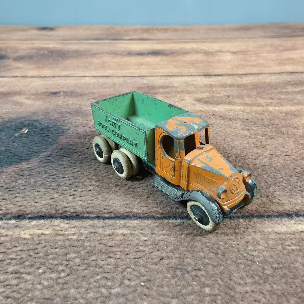 Tootsietoy City Fuel Company Dump Truck Kids OS Orange Green Fair Diecast Metal